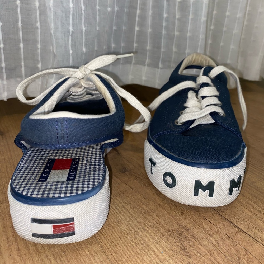 Tommy Hilfiger Shoes❤️💙🤍